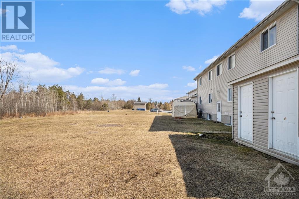 525 RUSSELL ROAD UNIT#6 Clarence-Rockland