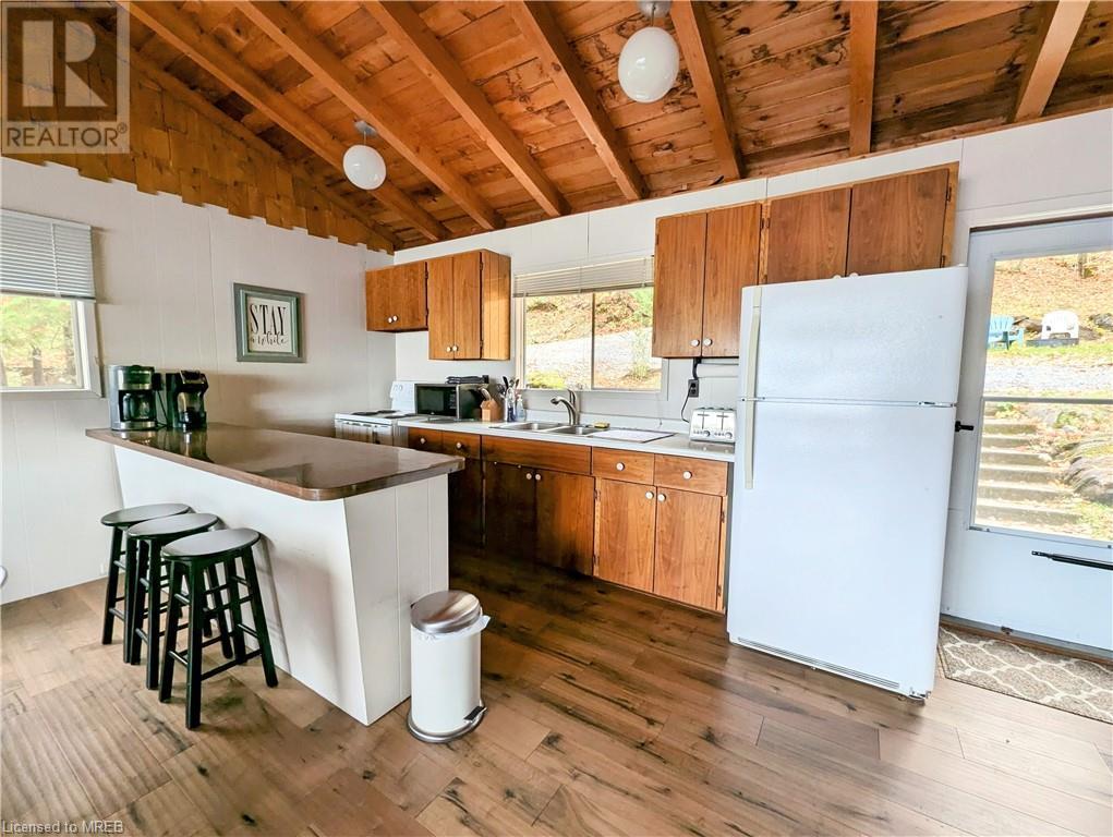 400b Gilbert Bay Lane, Coe Hill, Ontario  K0L 1P0 - Photo 11 - 40556550
