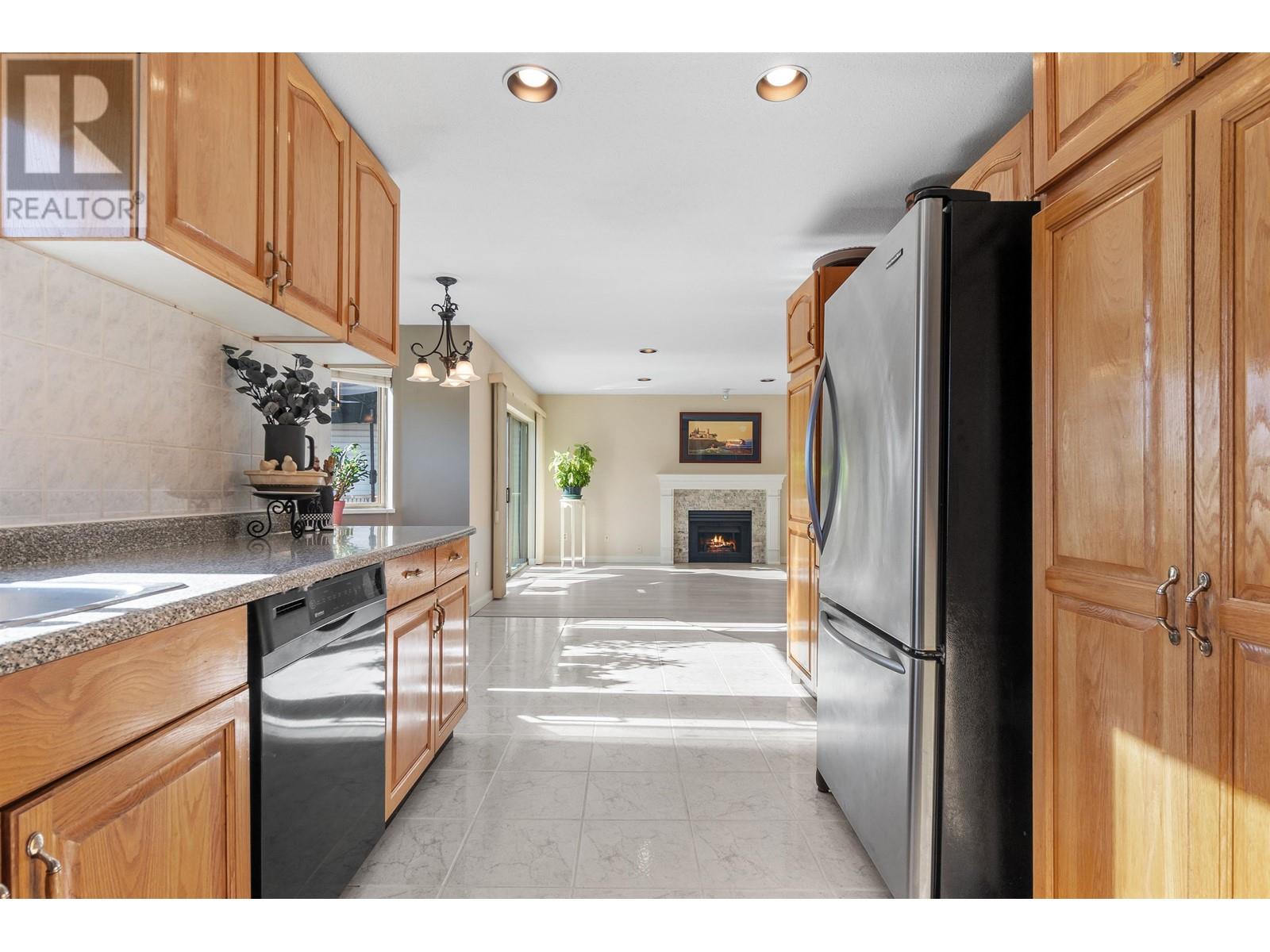 3170 Sylvia Place, Coquitlam, British Columbia  V3E 2R4 - Photo 18 - R2860845