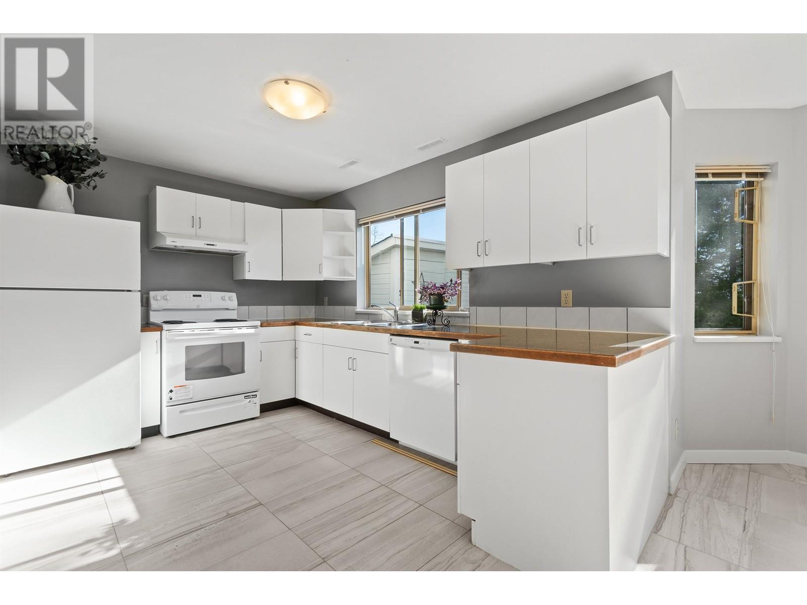 3170 Sylvia Place, Coquitlam, British Columbia  V3E 2R4 - Photo 36 - R2860845