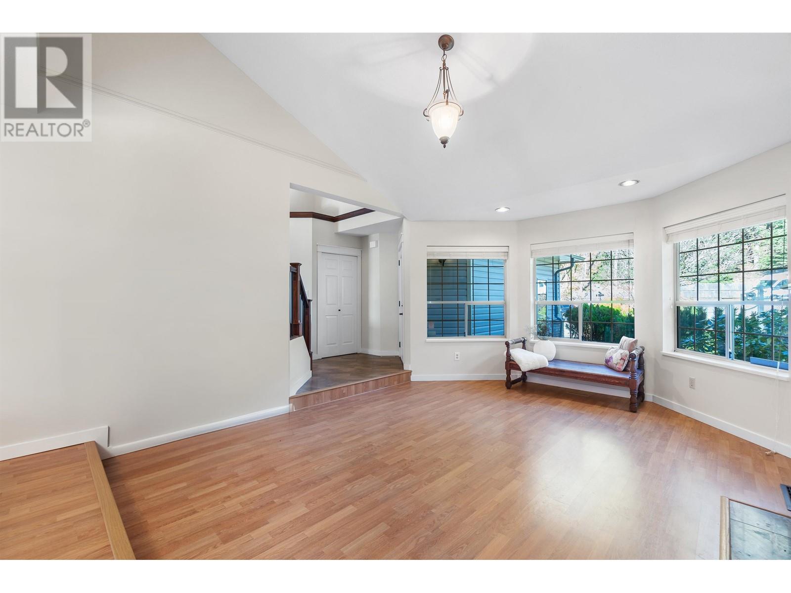 3170 Sylvia Place, Coquitlam, British Columbia  V3E 2R4 - Photo 5 - R2860845
