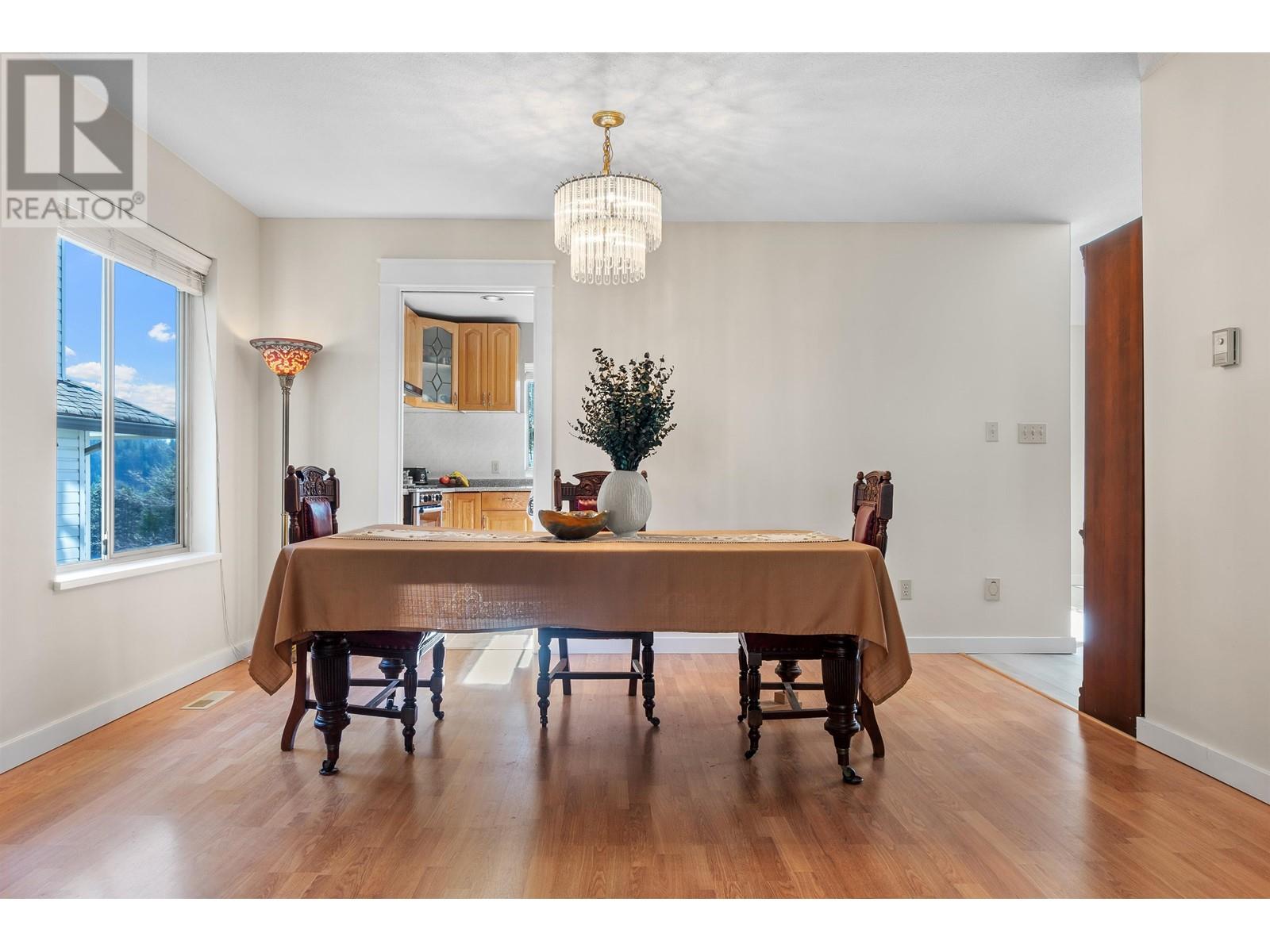 3170 Sylvia Place, Coquitlam, British Columbia  V3E 2R4 - Photo 7 - R2860845