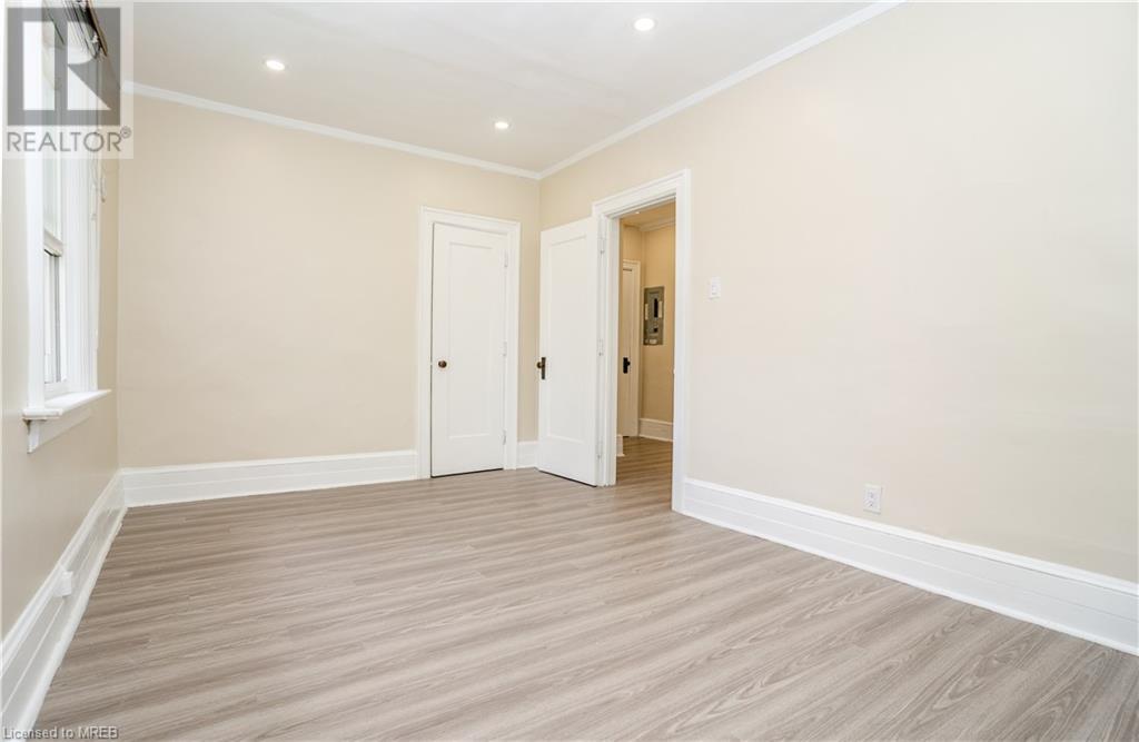 12 Wellington Street N, Kitchener, Ontario  N2H 5J4 - Photo 5 - 40534691