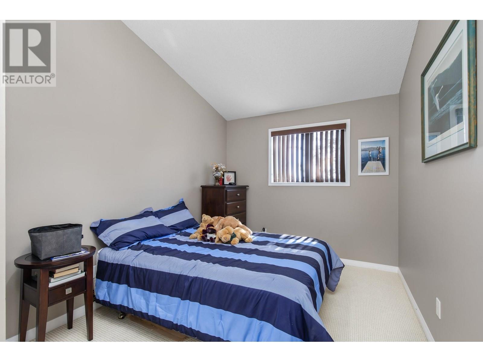 6333 Forest Hill Drive Peachland Photo 17