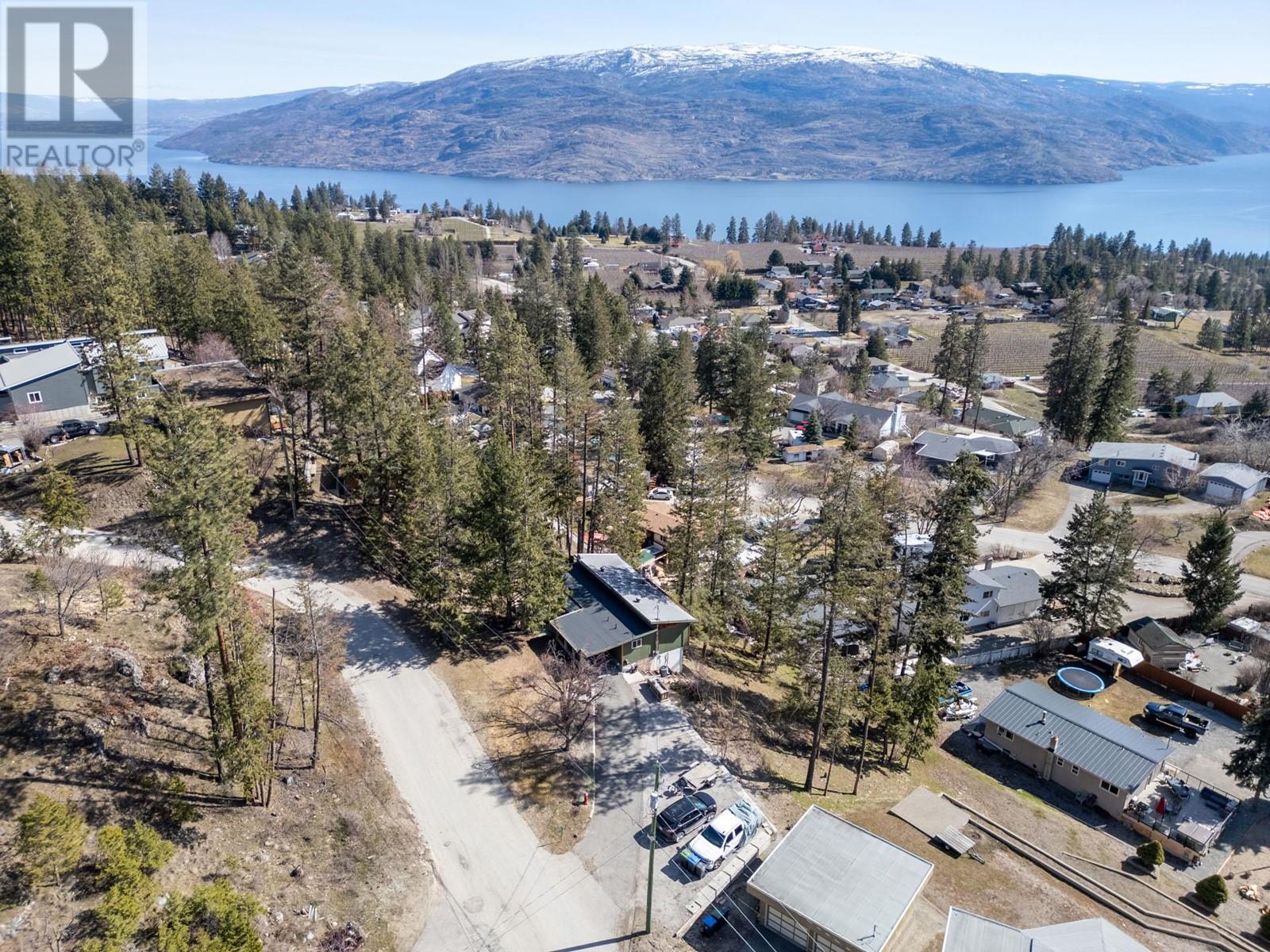 6333 Forest Hill Drive Peachland Photo 32