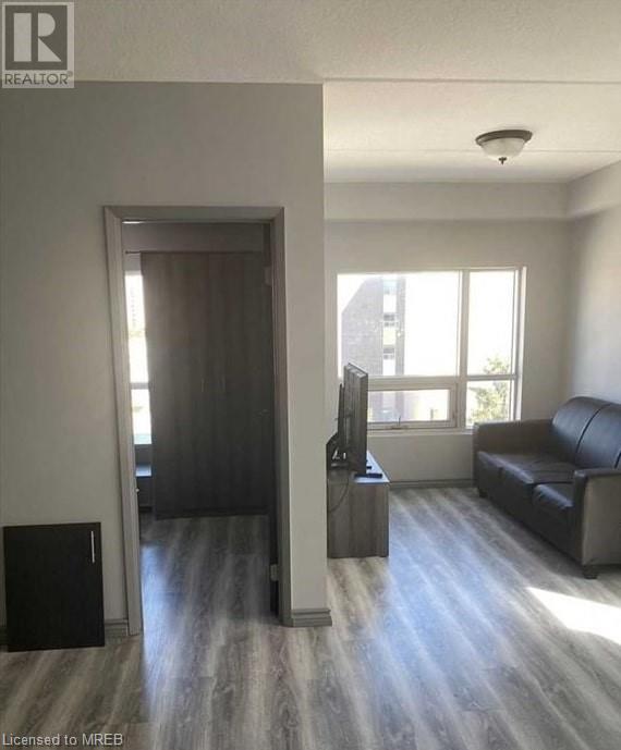 275 Larch Street Unit# 503, Waterloo, Ontario  N2L 3R2 - Photo 2 - 40556733