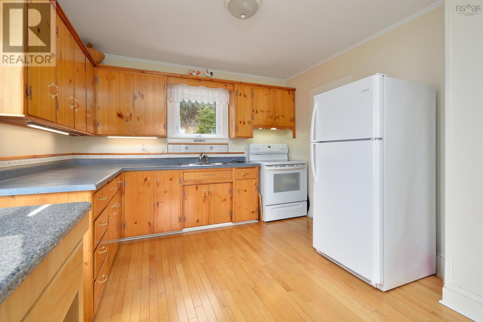 1421 Highway 205, Baddeck Bay, Nova Scotia  B0E 1B0 - Photo 17 - 202404941