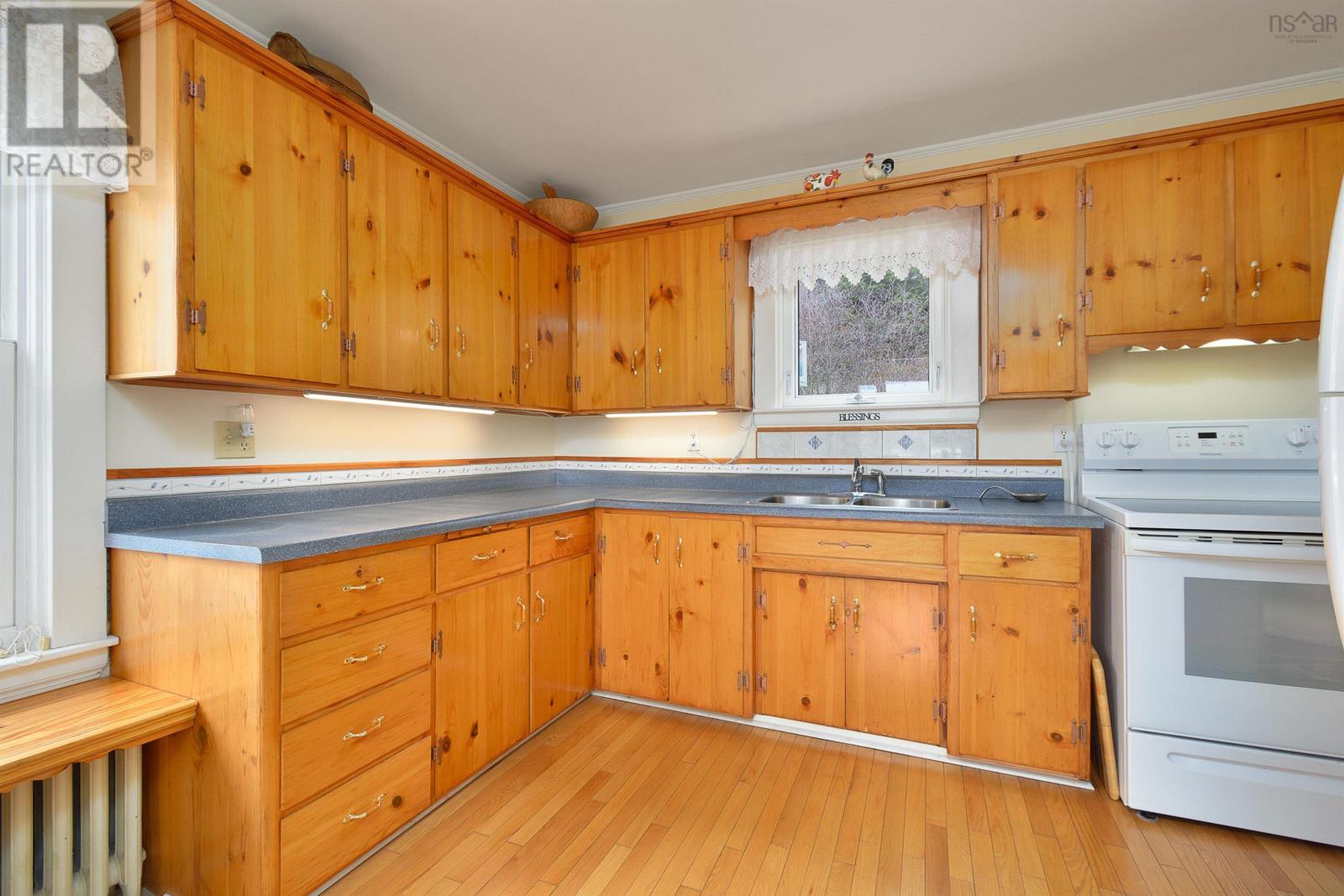 1421 Highway 205, Baddeck Bay, Nova Scotia  B0E 1B0 - Photo 19 - 202404941