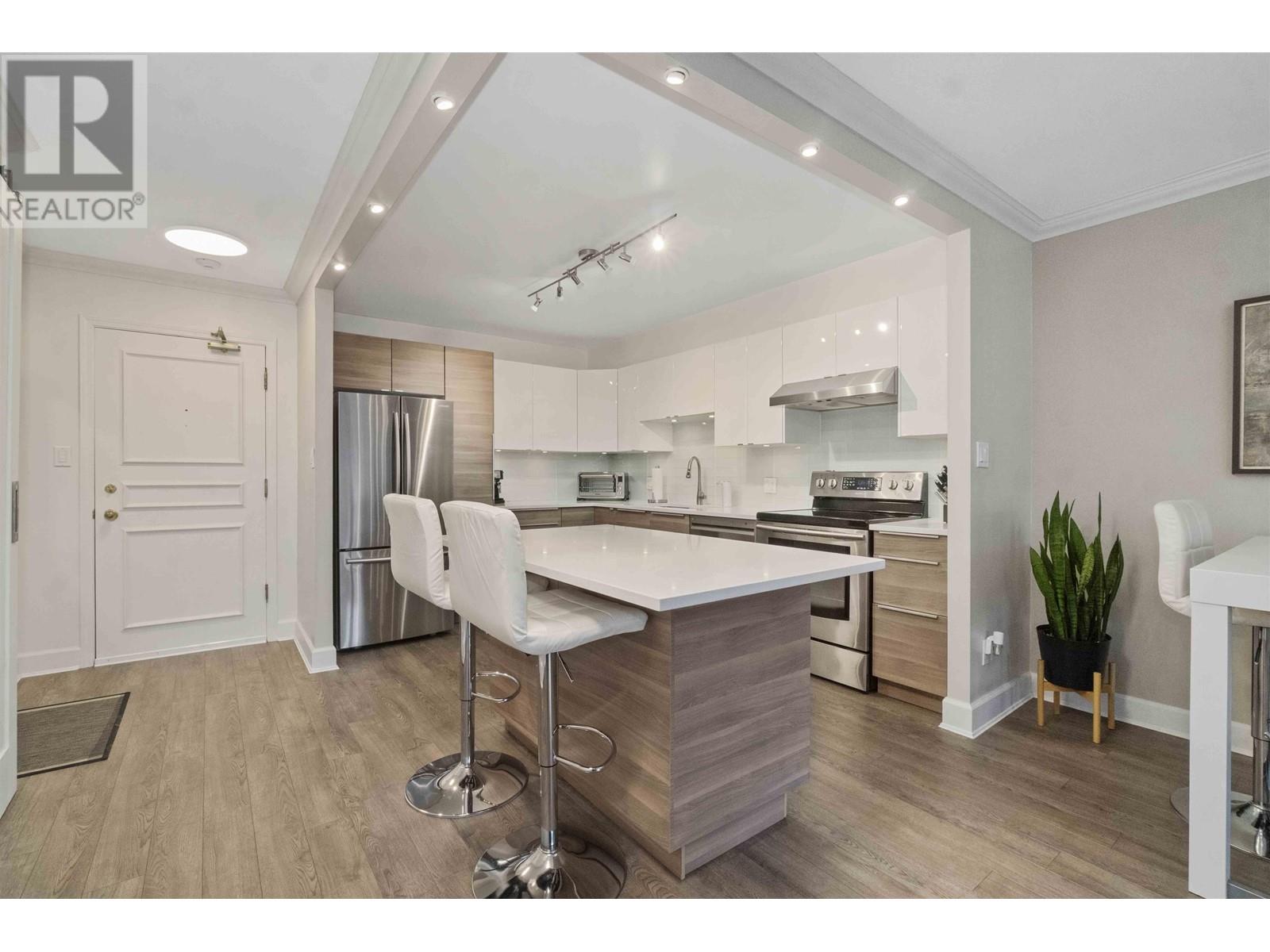 102 518 Moberly Road, Vancouver, British Columbia  V5Z 4G3 - Photo 2 - R2861048