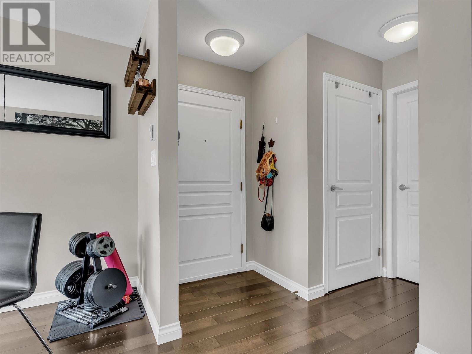 204 8430 Jellicoe Street, Vancouver, British Columbia  V5S 4S7 - Photo 6 - R2861049