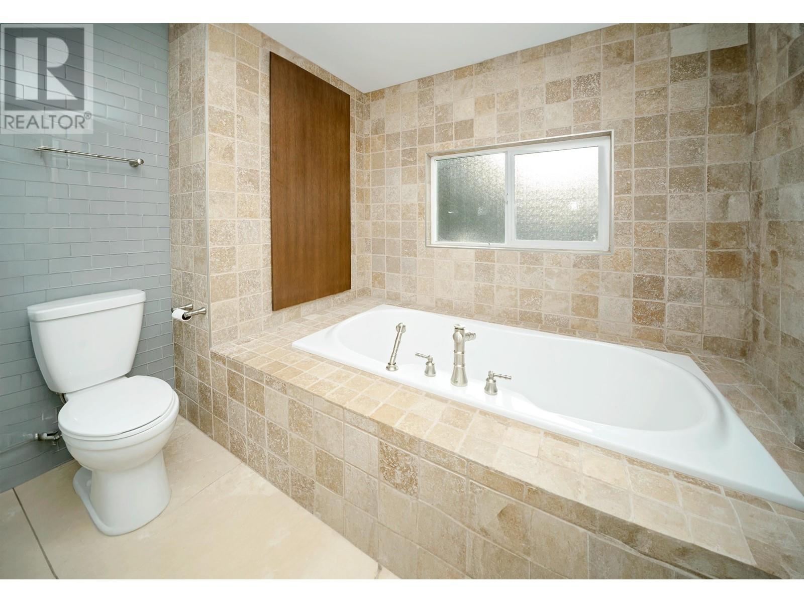 11692 236 Street, Maple Ridge, British Columbia  V4R 2G3 - Photo 13 - R2861016