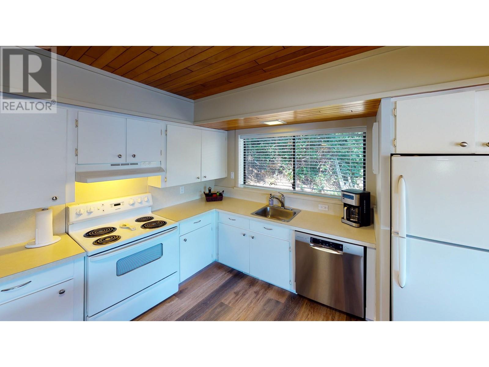 4279 Francis Peninsula Road, Madeira Park, British Columbia  V0N 2H1 - Photo 13 - R2861094
