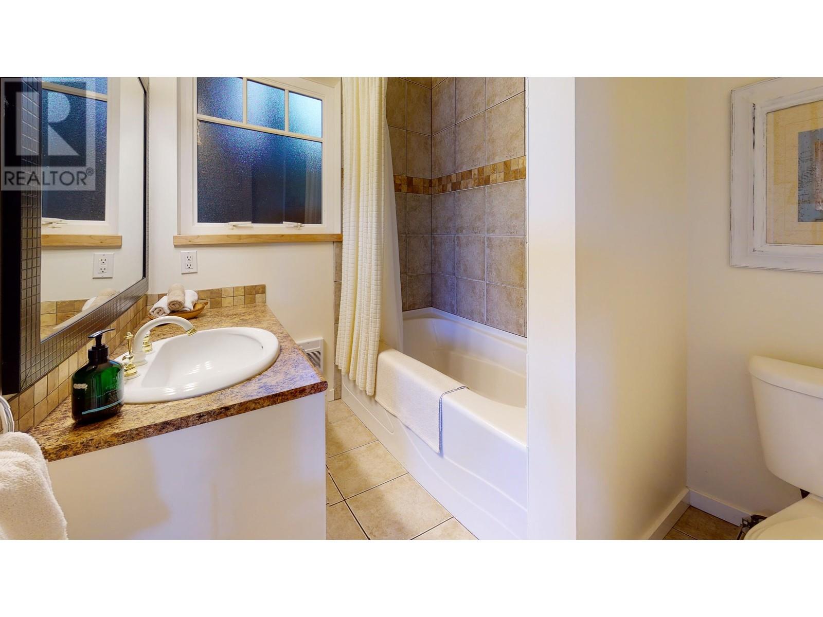 4279 Francis Peninsula Road, Madeira Park, British Columbia  V0N 2H1 - Photo 15 - R2861094