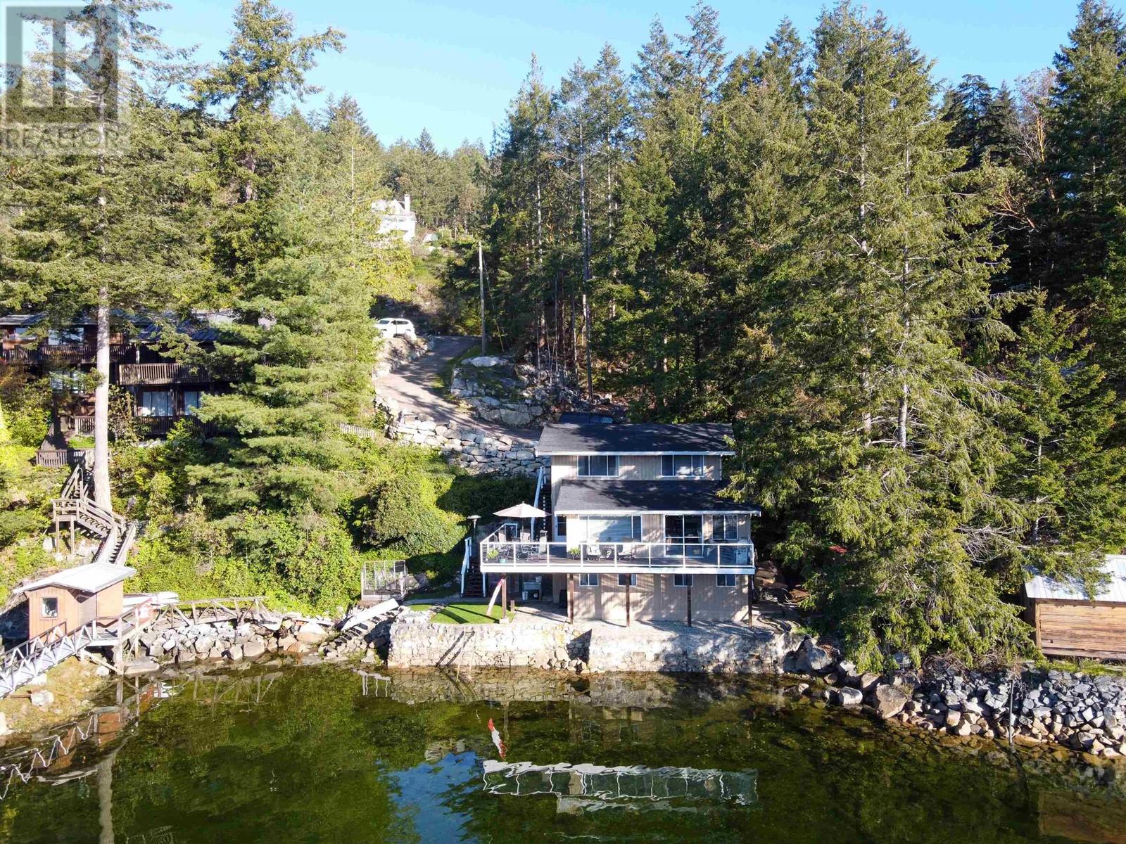 4279 Francis Peninsula Road, Madeira Park, British Columbia  V0N 2H1 - Photo 2 - R2861094
