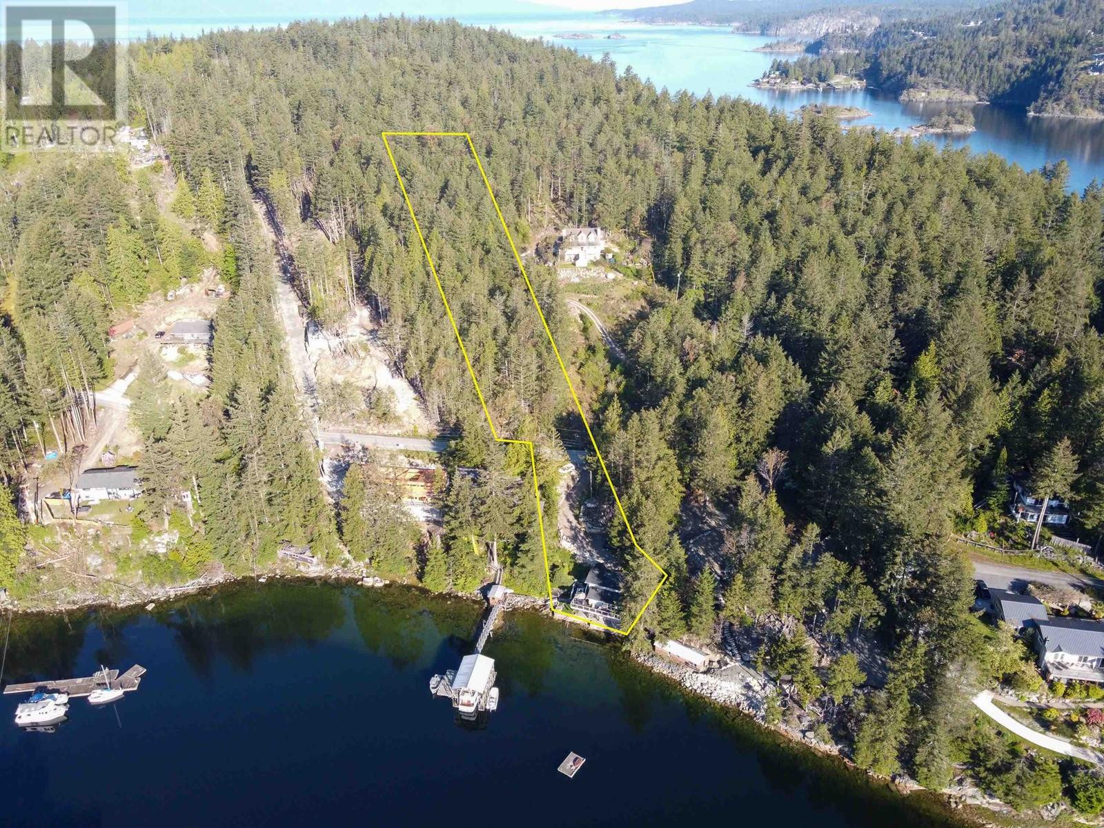 4279 Francis Peninsula Road, Madeira Park, British Columbia  V0N 2H1 - Photo 3 - R2861094