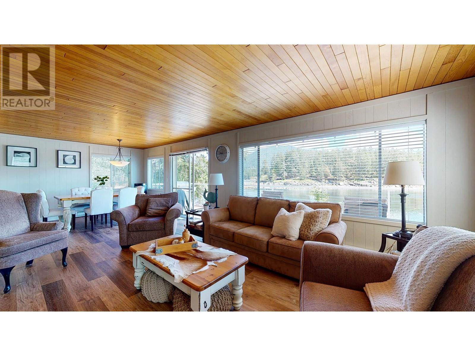 4279 Francis Peninsula Road, Madeira Park, British Columbia  V0N 2H1 - Photo 4 - R2861094