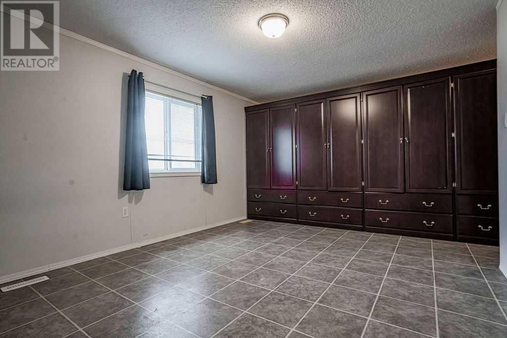 Property Image 15 for 5217 52 Avenue