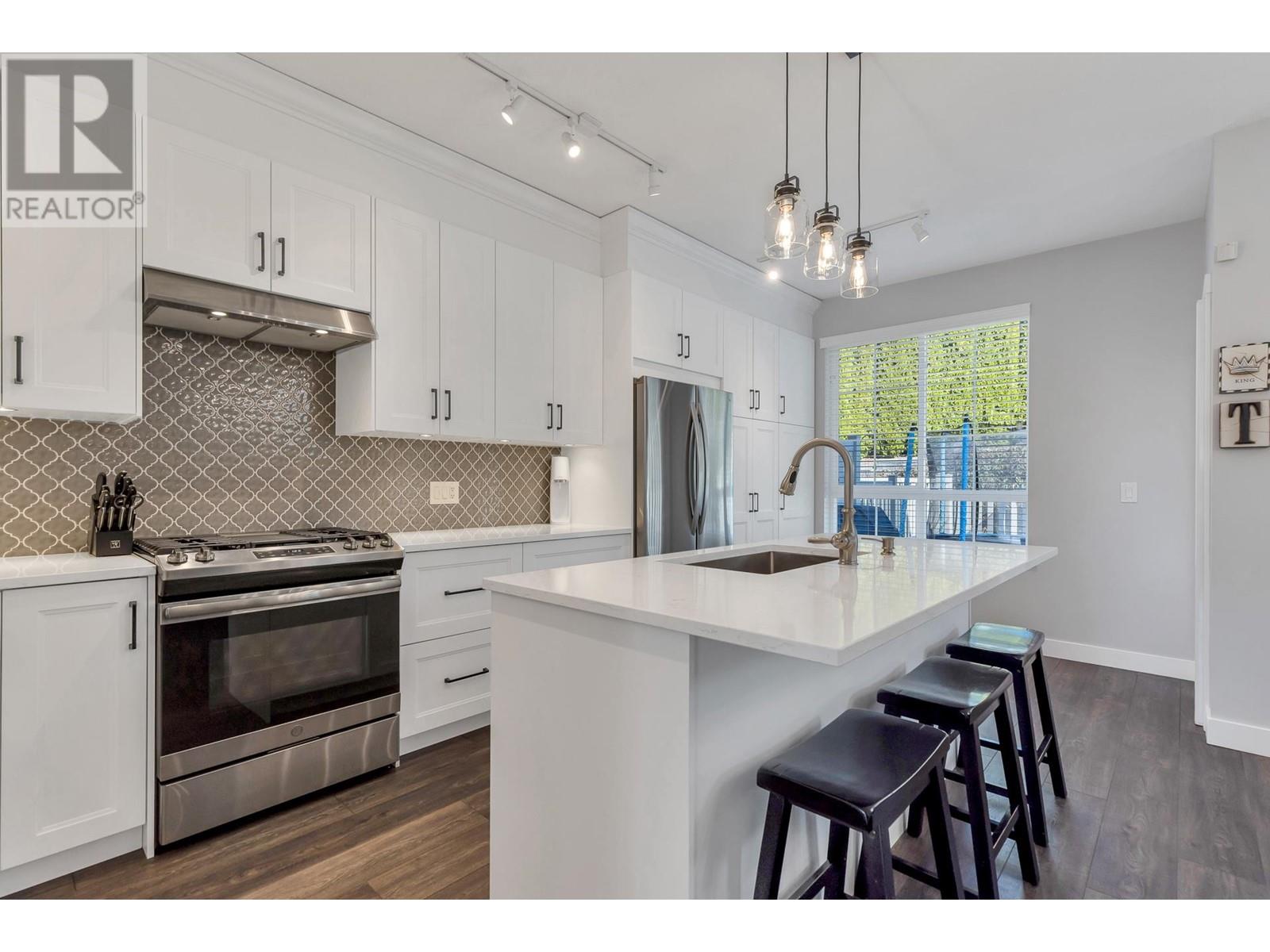 74 2978 Whisper Way, Coquitlam, British Columbia  V3E 3R8 - Photo 2 - R2861115