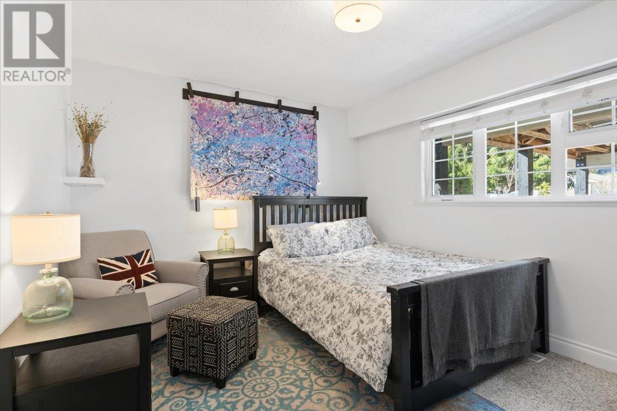 2322 Hazellynn Place, North Vancouver, British Columbia  V7J 2S1 - Photo 16 - R2861135