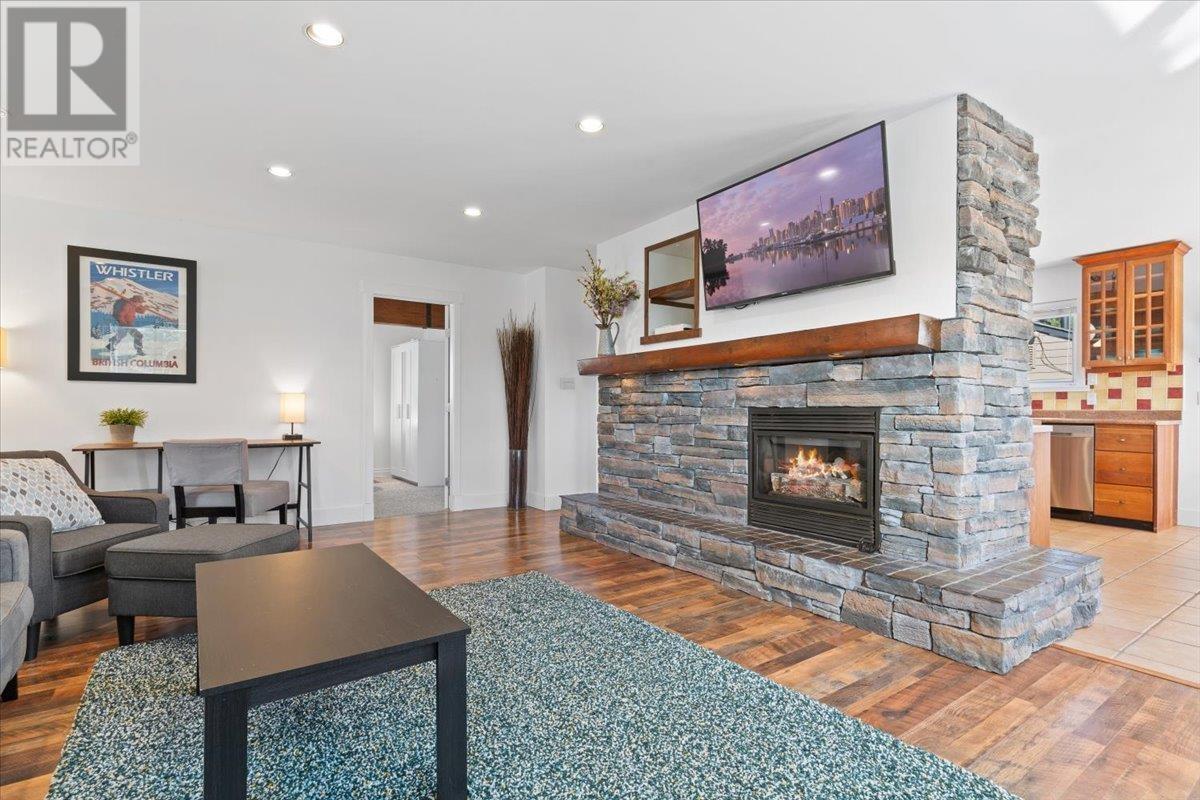 2322 Hazellynn Place, North Vancouver, British Columbia  V7J 2S1 - Photo 21 - R2861135