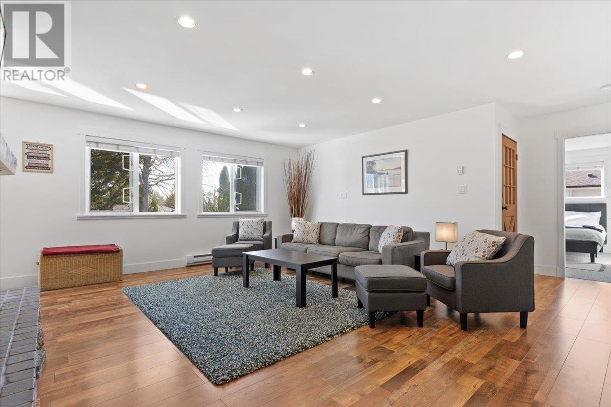 2322 Hazellynn Place, North Vancouver, British Columbia  V7J 2S1 - Photo 22 - R2861135