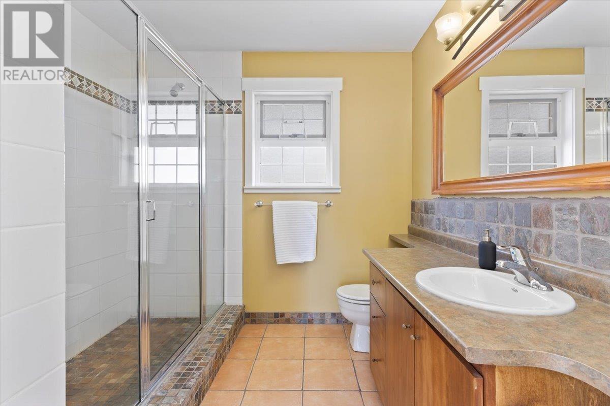 2322 Hazellynn Place, North Vancouver, British Columbia  V7J 2S1 - Photo 27 - R2861135