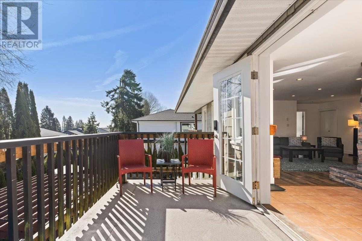 2322 Hazellynn Place, North Vancouver, British Columbia  V7J 2S1 - Photo 34 - R2861135