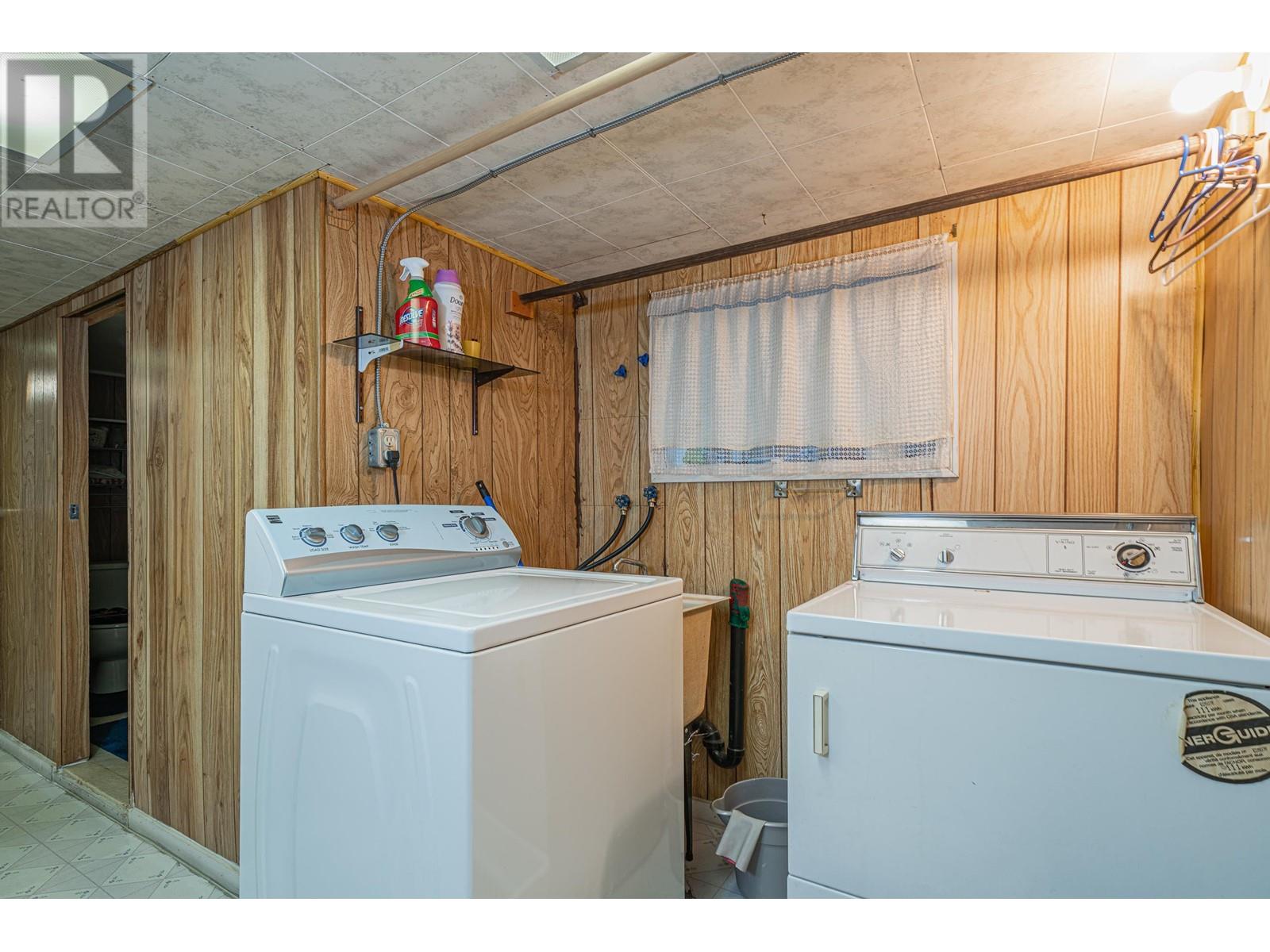 7353 12th Avenue, Burnaby, British Columbia  V3N 2J8 - Photo 31 - R2861174