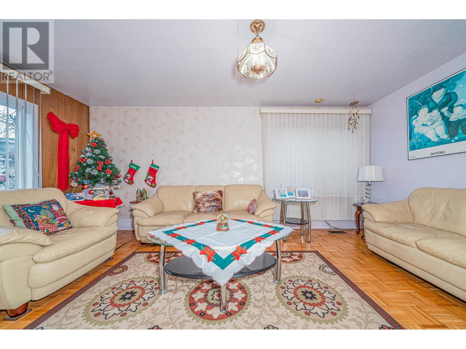 7353 12th Avenue, Burnaby, British Columbia  V3N 2J8 - Photo 6 - R2861174