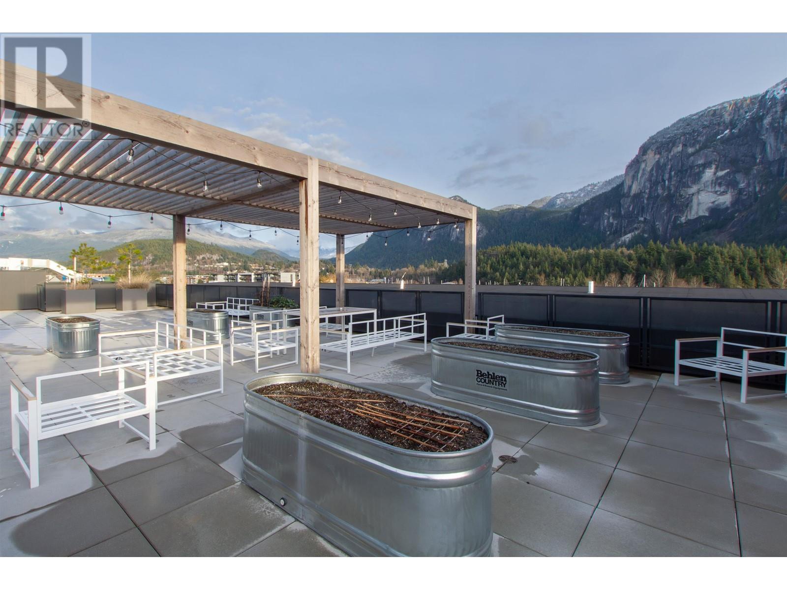 37754 Third Avenue, Squamish, British Columbia  V8B 1C3 - Photo 22 - C8058538