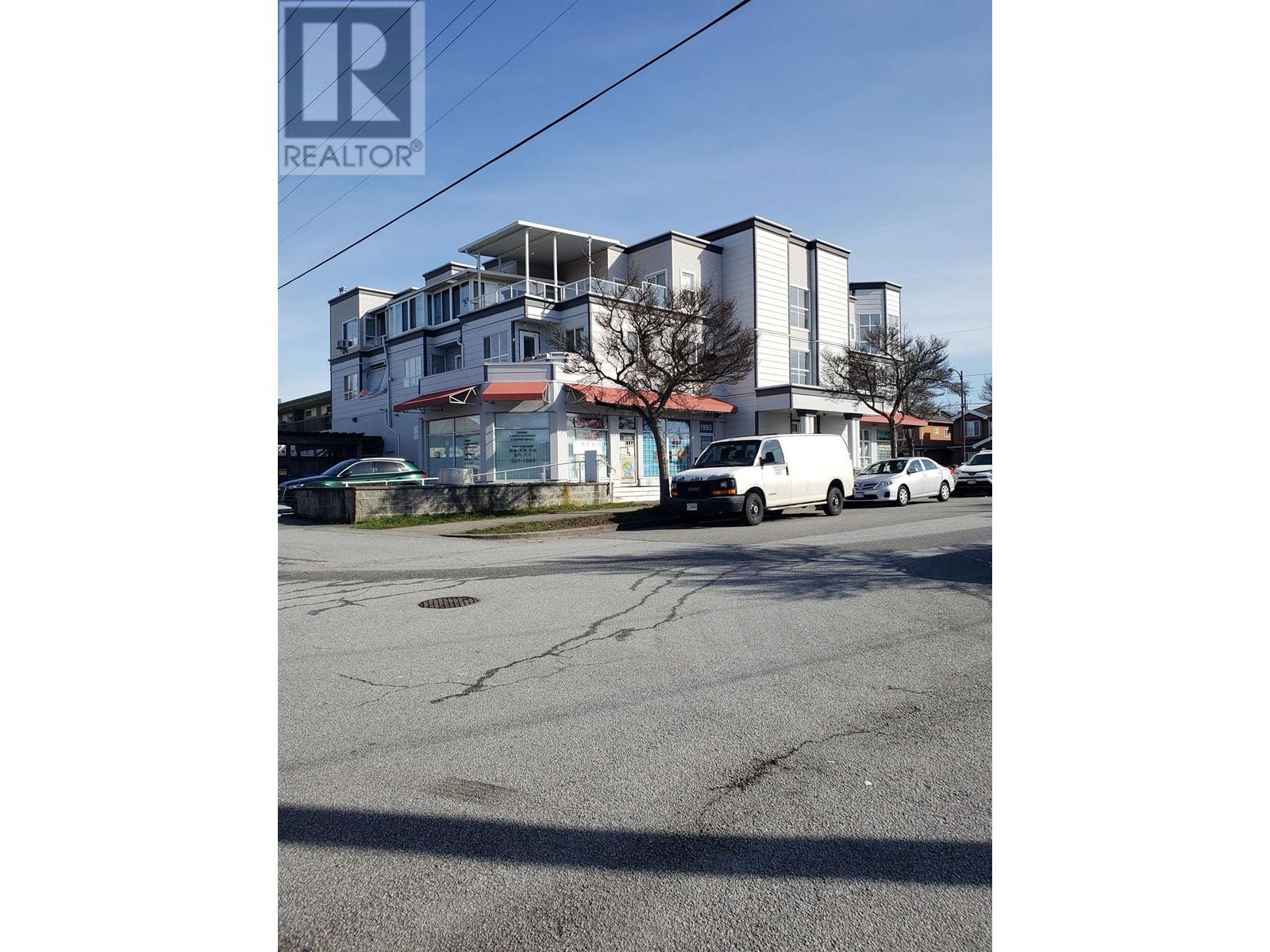 203 1995 E 51st Avenue, Vancouver, British Columbia  V5P 1W1 - Photo 2 - R2861228