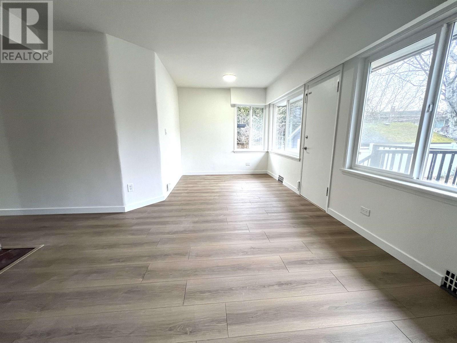 72xx Curtis Street, Burnaby, British Columbia  V5A 1K1 - Photo 11 - R2861256
