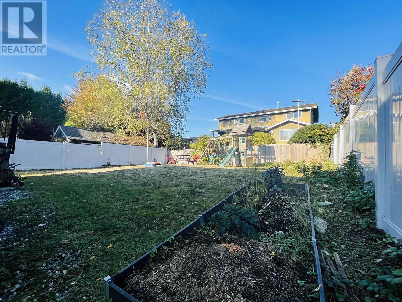 72xx Curtis Street, Burnaby, British Columbia  V5A 1K1 - Photo 26 - R2861256