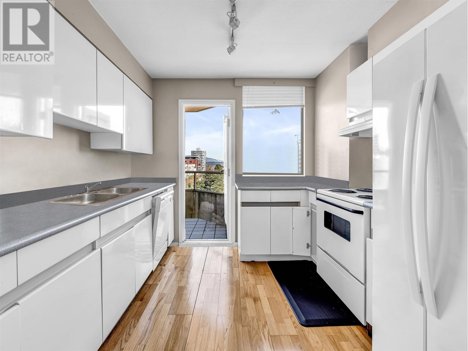 600 328 Clarkson Street, New Westminster, British Columbia  V3L 5S3 - Photo 4 - R2860722