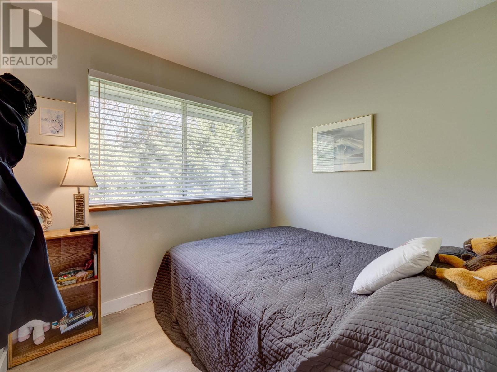 7653 Redrooffs Road, Halfmoon Bay, British Columbia  V7Z 1C4 - Photo 23 - R2861261