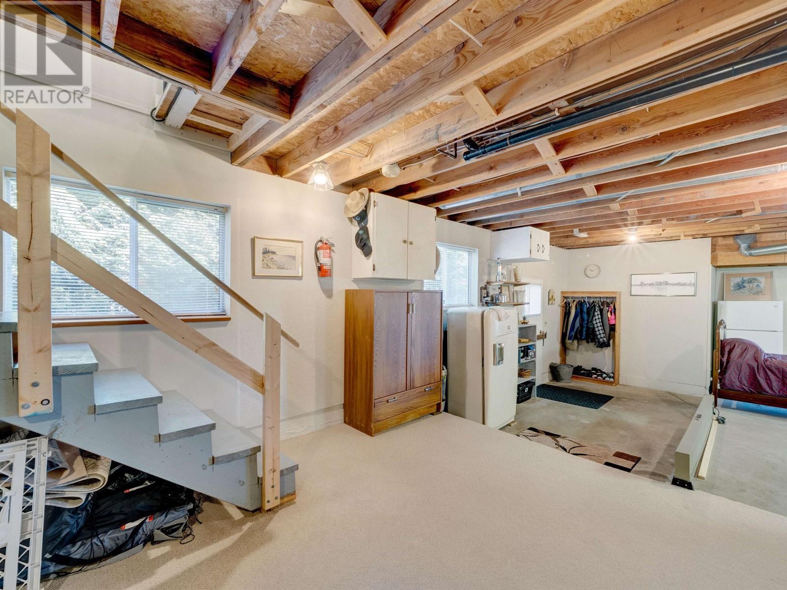 7653 Redrooffs Road, Halfmoon Bay, British Columbia  V7Z 1C4 - Photo 26 - R2861261