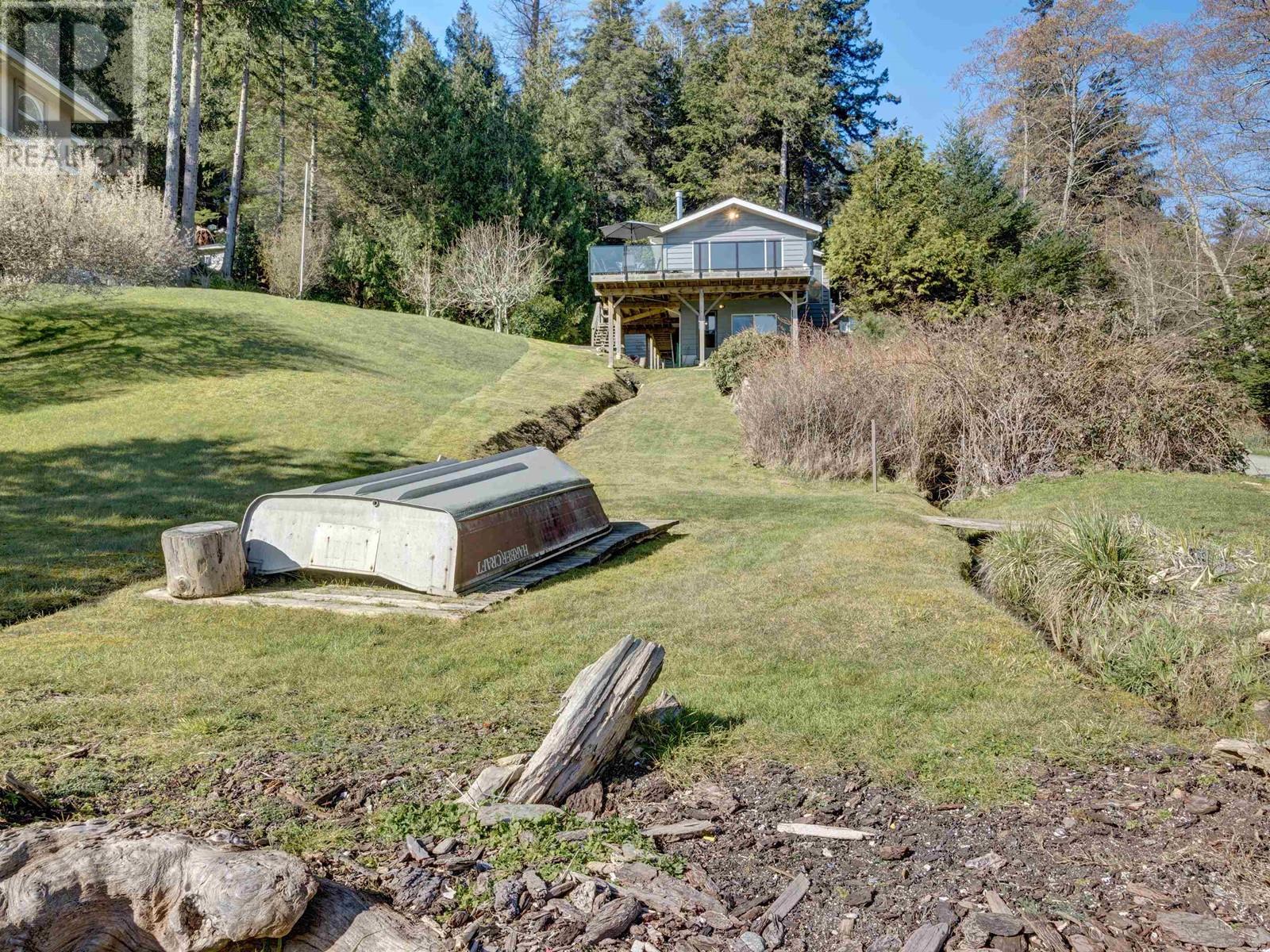 7653 Redrooffs Road, Halfmoon Bay, British Columbia  V7Z 1C4 - Photo 31 - R2861261