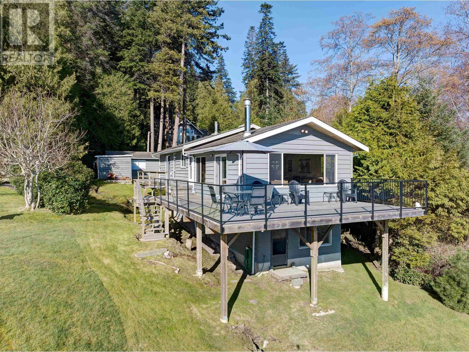 7653 Redrooffs Road, Halfmoon Bay, British Columbia  V7Z 1C4 - Photo 35 - R2861261