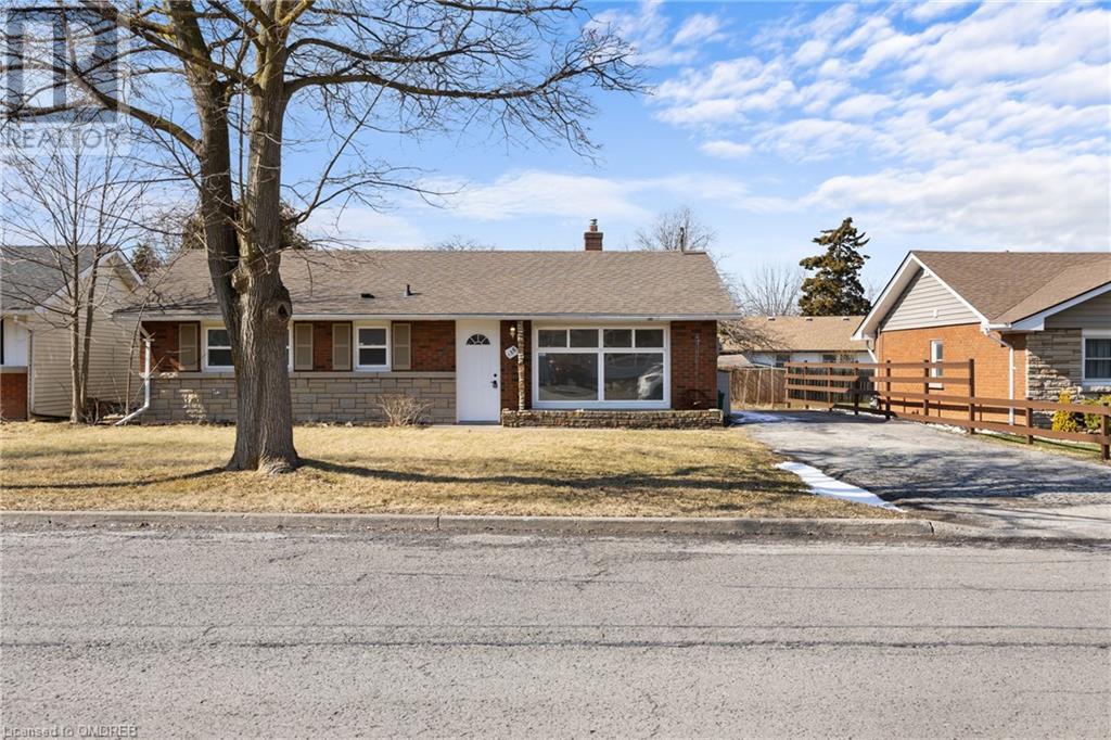 136 Jacobson Avenue, St. Catharines, Ontario  L2T 3A5 - Photo 6 - 40556977