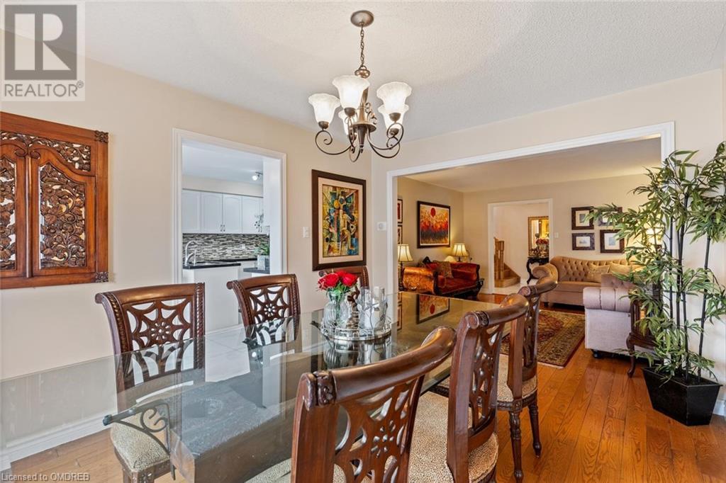 5935 Leeside Crescent, Mississauga, Ontario  L5M 5L8 - Photo 11 - 40555984