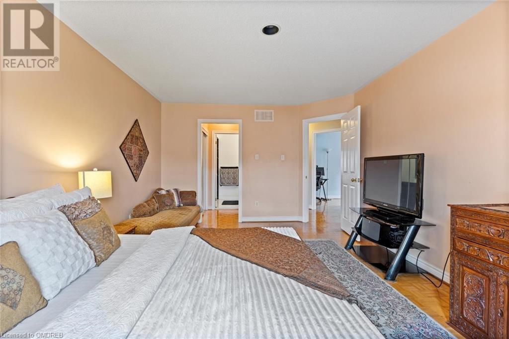 5935 Leeside Crescent, Mississauga, Ontario  L5M 5L8 - Photo 28 - 40555984