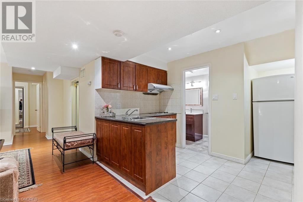 5935 Leeside Crescent, Mississauga, Ontario  L5M 5L8 - Photo 33 - 40555984