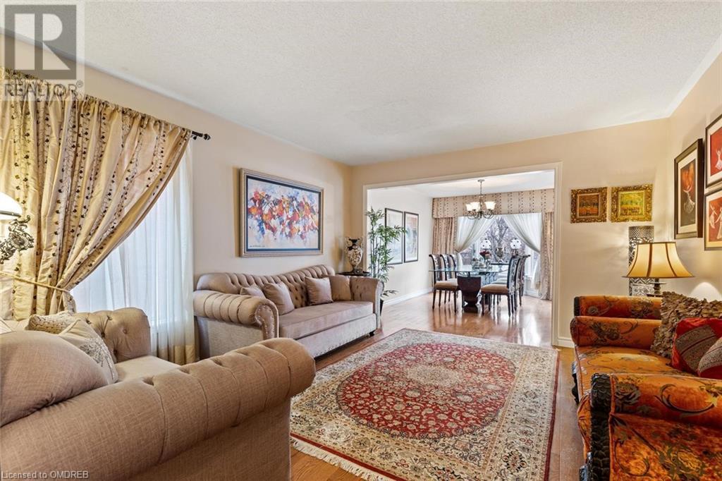 5935 Leeside Crescent, Mississauga, Ontario  L5M 5L8 - Photo 7 - 40555984