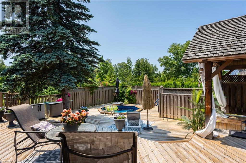 403 Eckford Avenue, Southampton, Ontario  N0H 2L0 - Photo 3 - 40552346