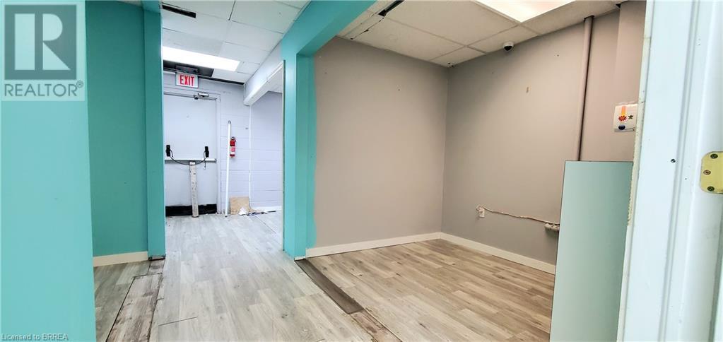 783 Colborne Street E Unit# 2, Brantford, Ontario  N3S 3S3 - Photo 10 - 40555012