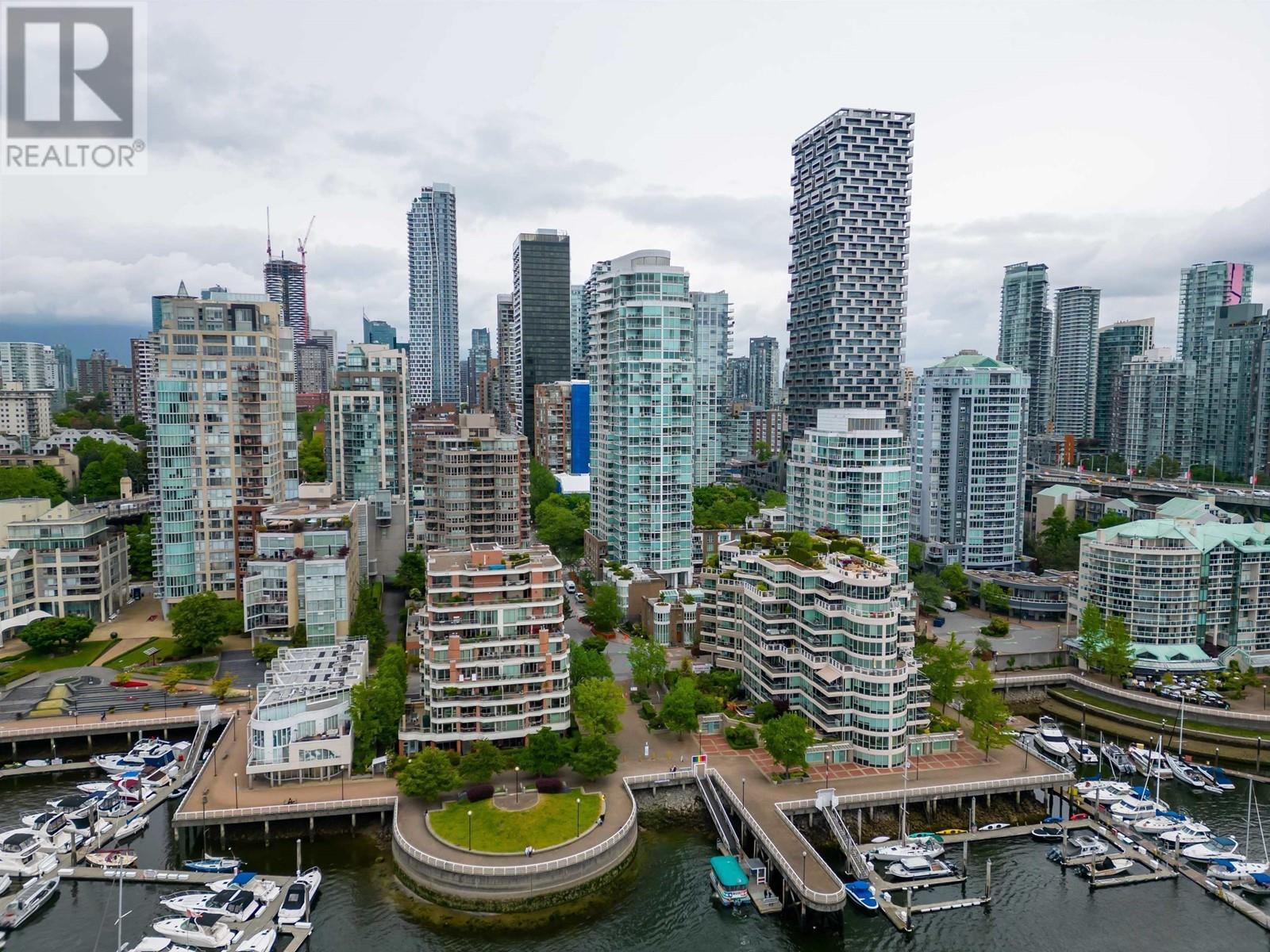 403 1600 Hornby Street, Vancouver, British Columbia  V6Z 2S4 - Photo 1 - R2860782