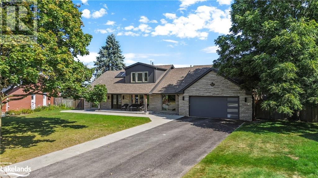 32 Murray Street, Barrie, Ontario  L4N 2X2 - Photo 4 - 40555919