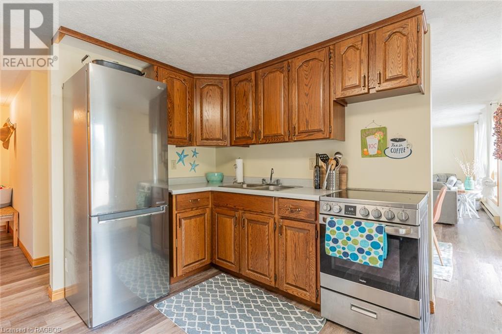 310 Main Street, Sauble Beach, Ontario  N0H 2G0 - Photo 18 - 40557070