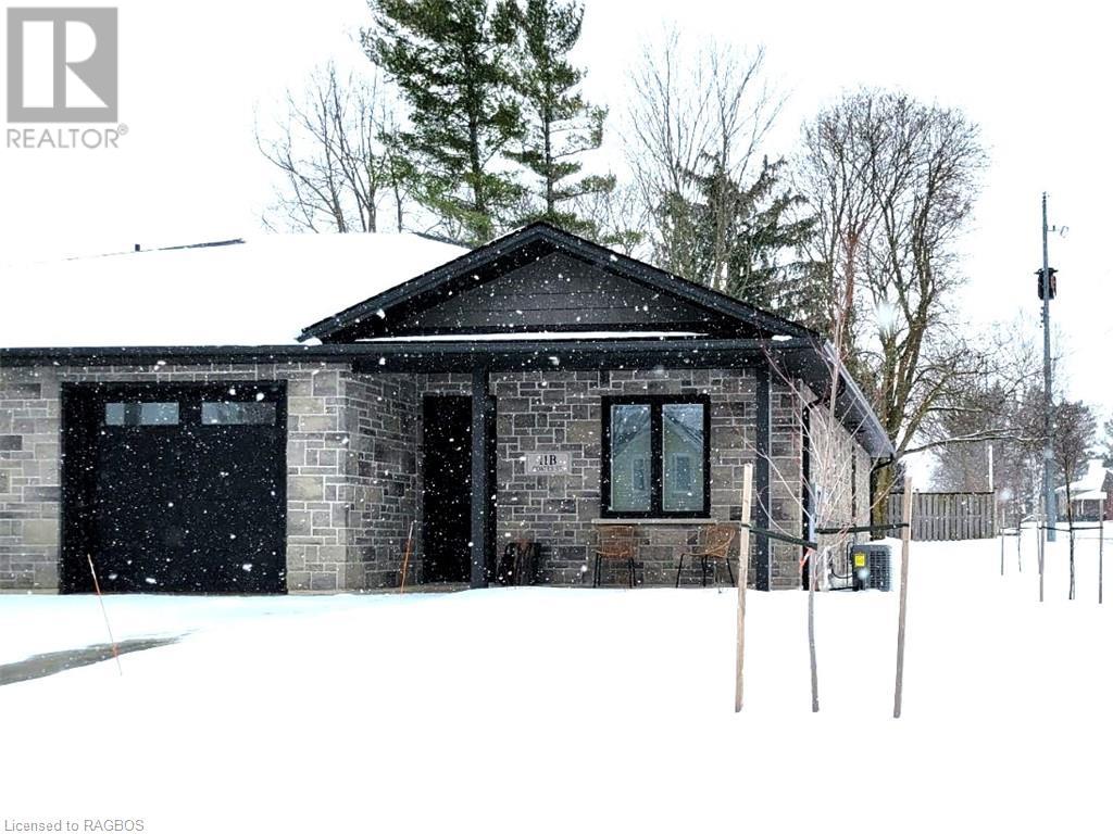 11 Coates Street, Walkerton, Ontario  N0G 2V0 - Photo 1 - 40557053