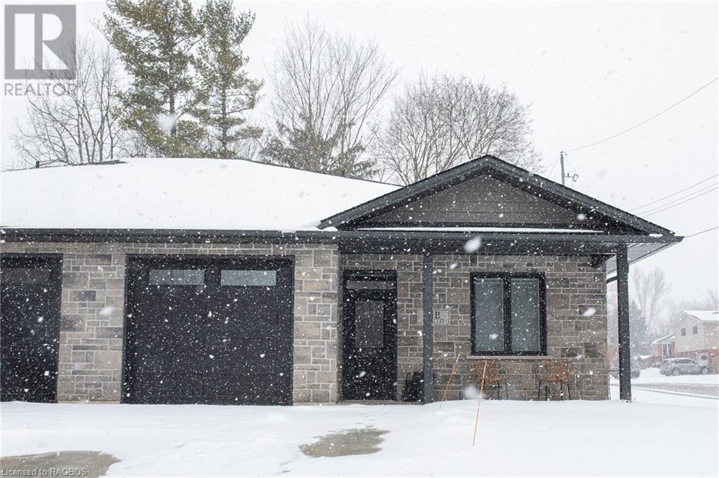 11 Coates Street, Walkerton, Ontario  N0G 2V0 - Photo 2 - 40557053